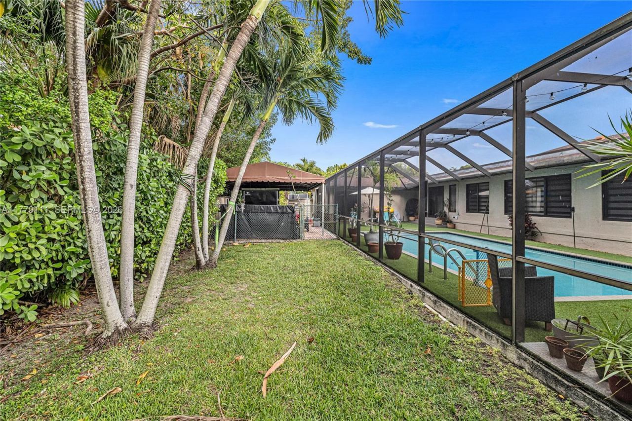 7801 SW 170th St, Palmetto Bay, FL 33157 Photo