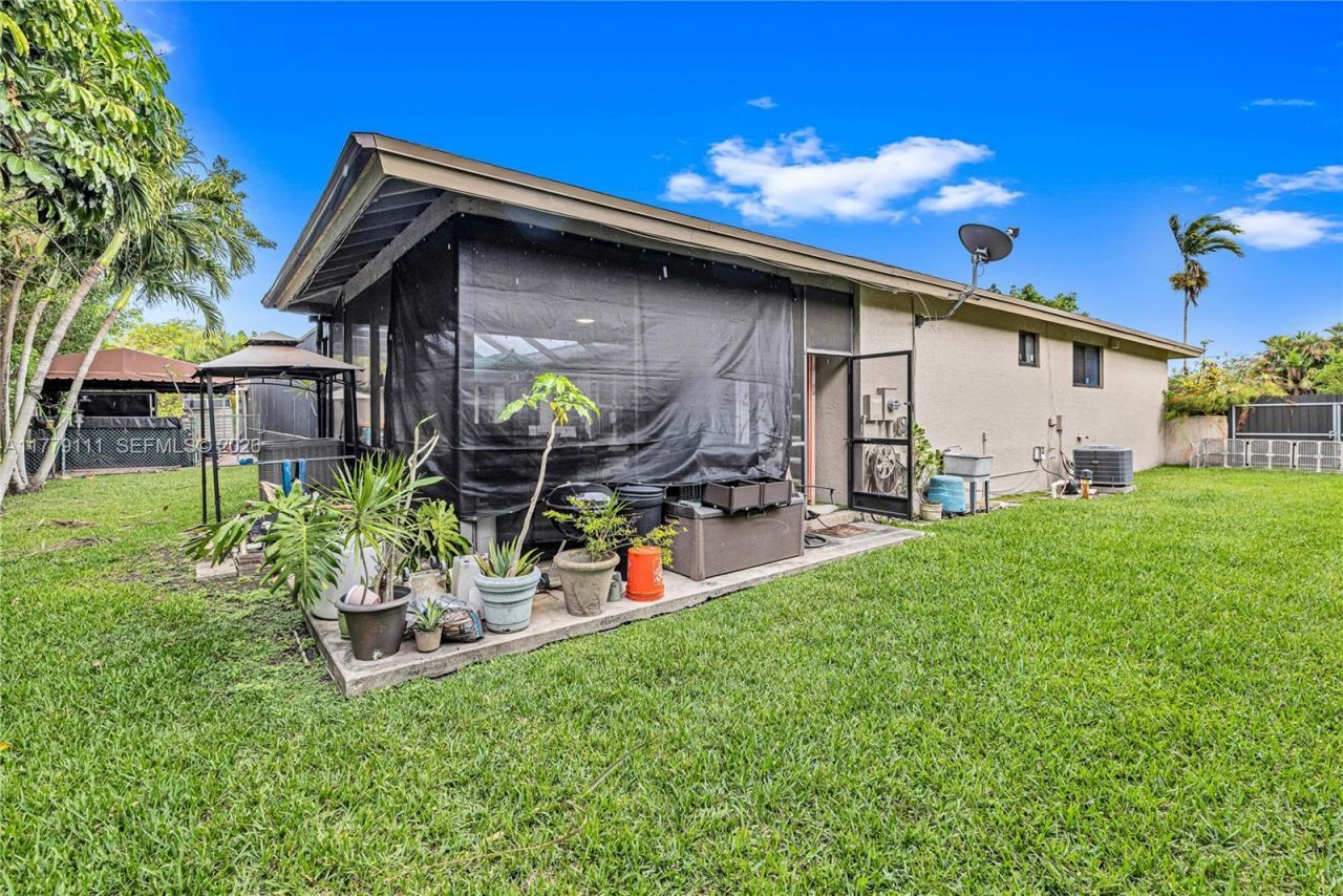 7801 SW 170th St, Palmetto Bay, FL 33157 Photo