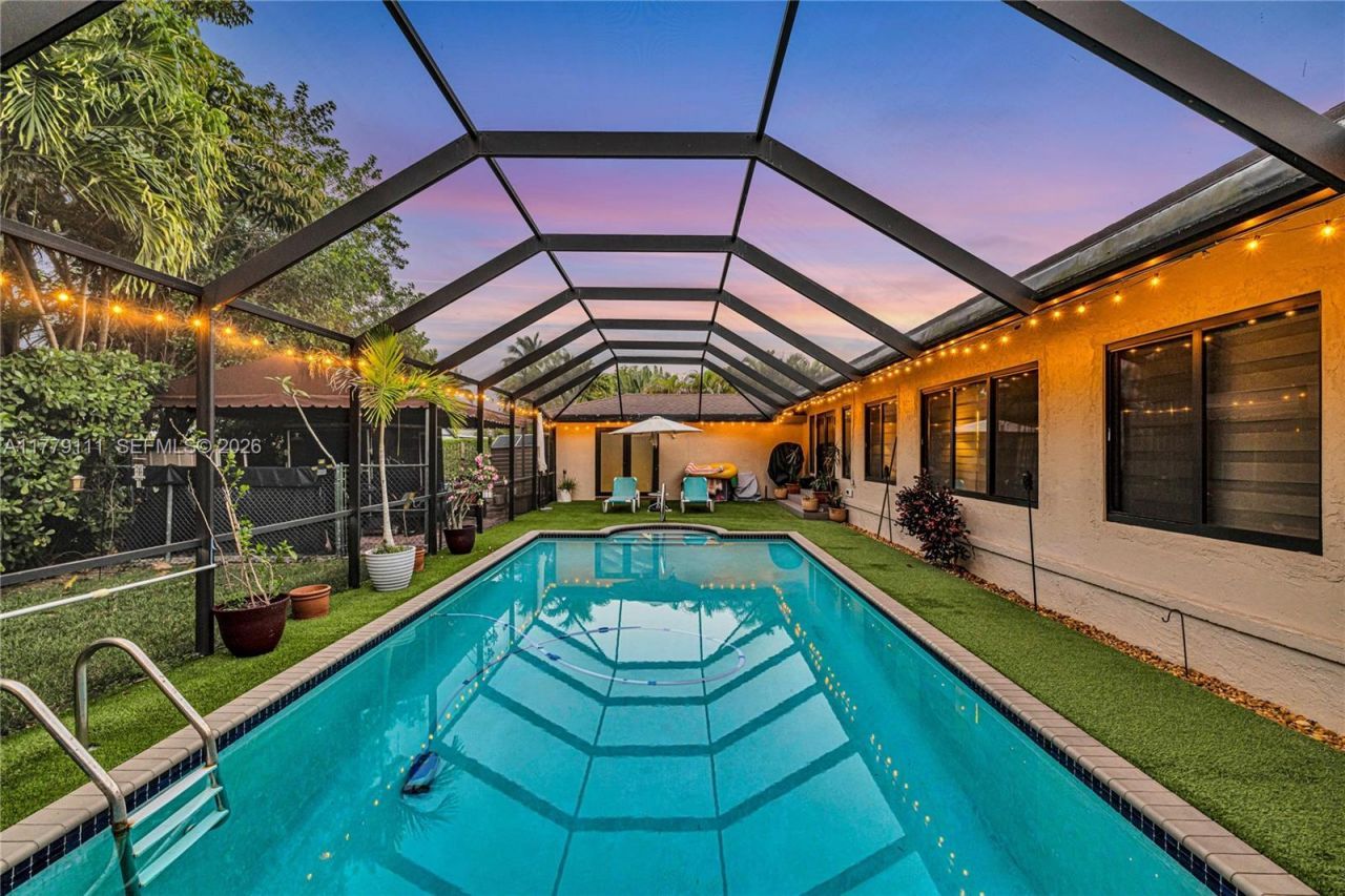 7801 SW 170th St, Palmetto Bay, FL 33157 Photo