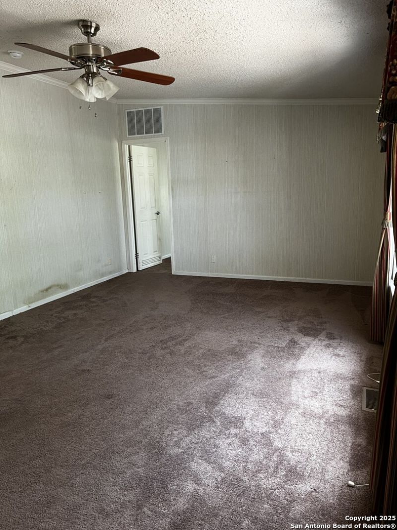 1920 Hickory Way, San Antonio, TX 78264 Main Photo