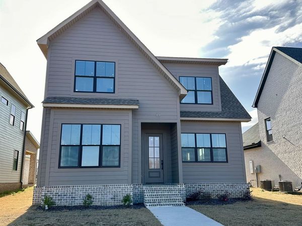 306 Fame Ave, Tuscumbia, AL