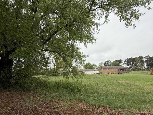 324 Oakview Cir, Killen, AL