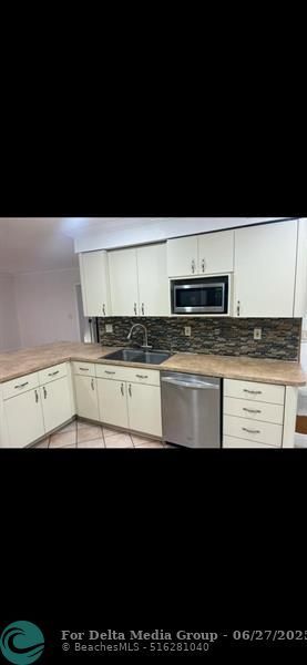 14500 NE 2, Miami, FL 33161 Photo