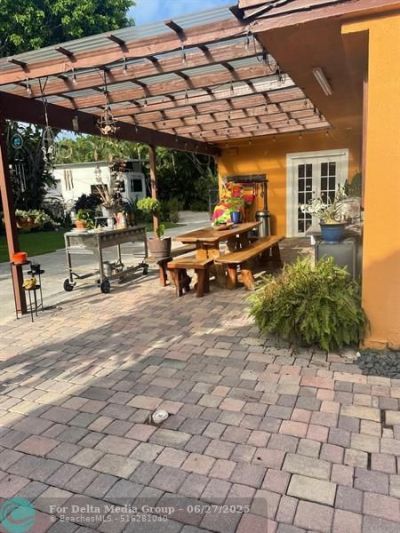 14500 NE 2, Miami, FL 33161 Photo