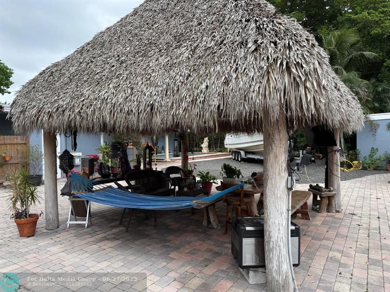 14500 NE 2, Miami, FL 33161 Photo