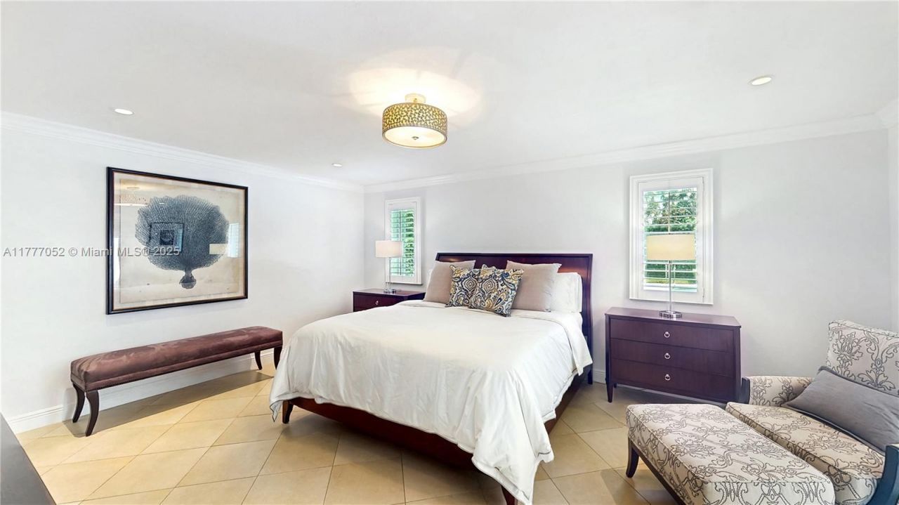 8860 SW 155th Ter, Palmetto Bay, FL 33157 Photo