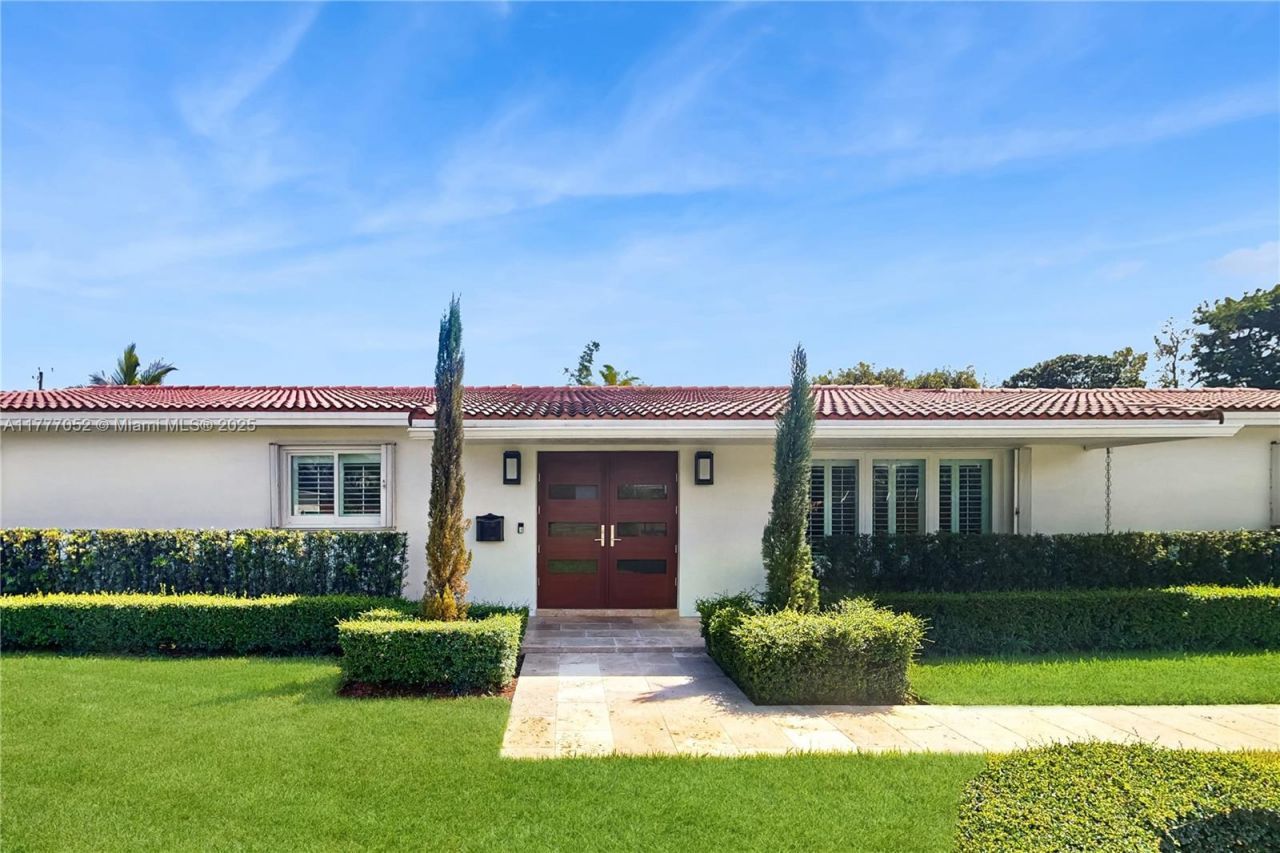 8860 SW 155th Ter, Palmetto Bay, FL 33157 Photo