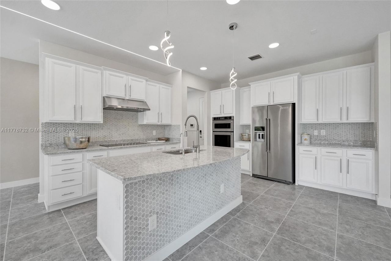 1348 Silk Oak Dr, Hollywood, FL 33021 Photo