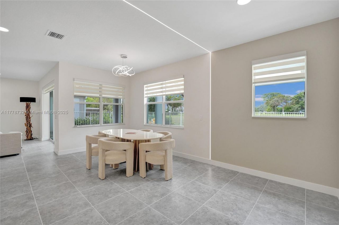 1348 Silk Oak Dr, Hollywood, FL 33021 Photo