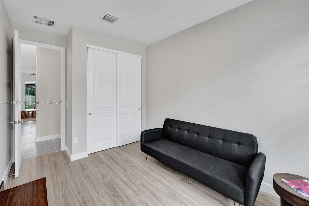 1348 Silk Oak Dr, Hollywood, FL 33021 Photo