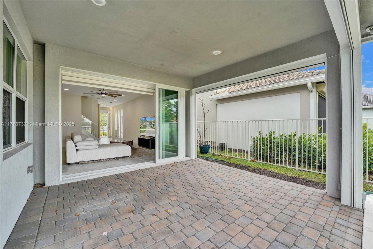 1348 Silk Oak Dr, Hollywood, FL 33021 Photo