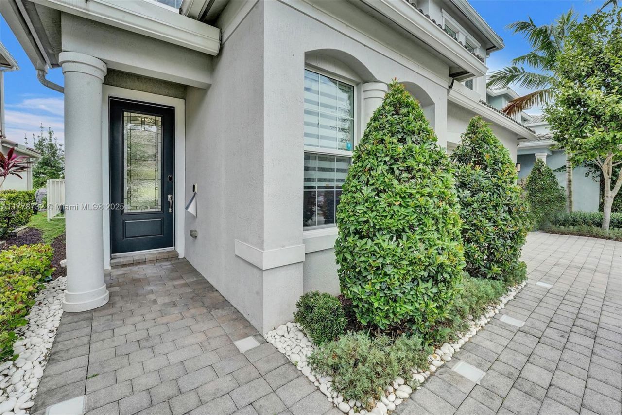 1348 Silk Oak Dr, Hollywood, FL 33021 Photo