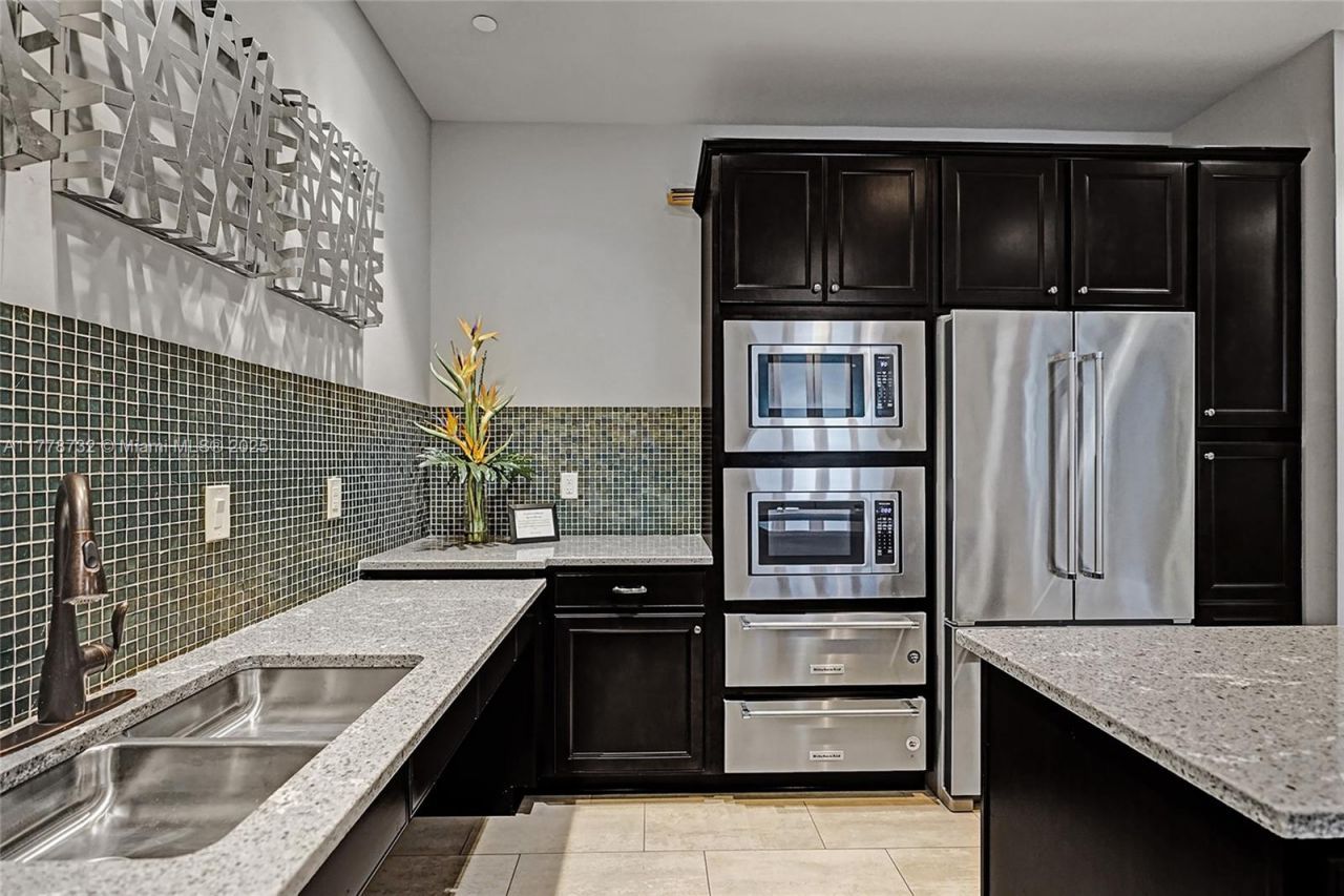 1348 Silk Oak Dr, Hollywood, FL 33021 Photo