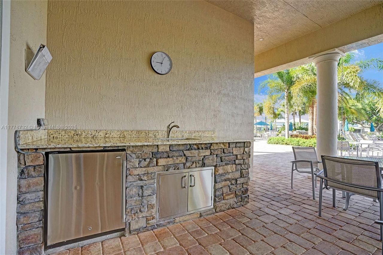 1348 Silk Oak Dr, Hollywood, FL 33021 Photo