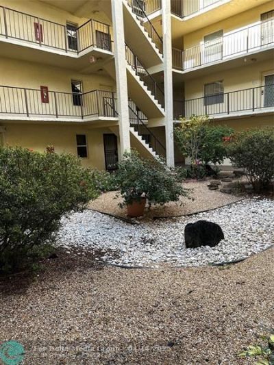 2831 Somerset Drive, Unit 118, Lauderdale Lakes, FL 33311 Photo