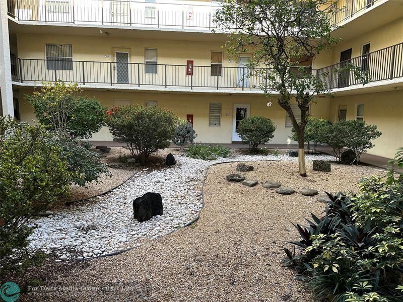 2831 Somerset Drive, Unit 118, Lauderdale Lakes, FL 33311 Photo