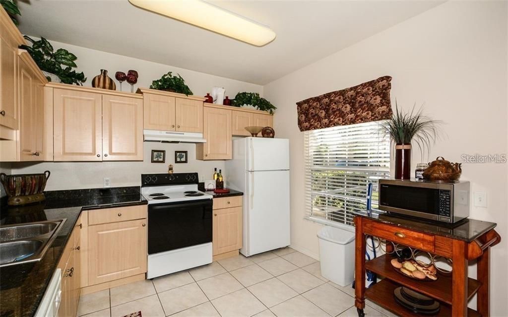 7685 Plantation Circle, Unit B, University Park, FL 34201 Photo