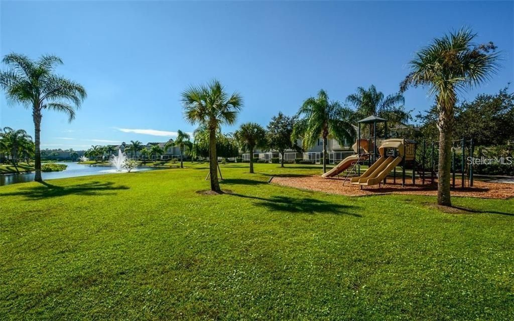 7685 Plantation Circle, Unit B, University Park, FL 34201 Photo