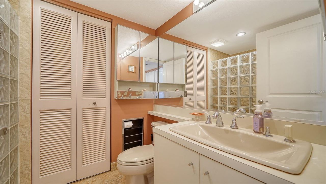 6267 Midnight Pass Road, Unit 306, Sarasota, FL 34242 Photo