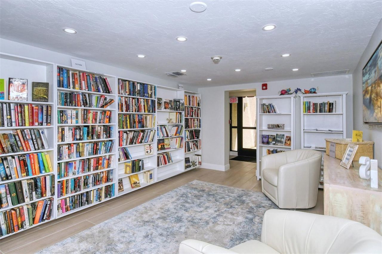 6267 Midnight Pass Road, Unit 306, Sarasota, FL 34242 Photo