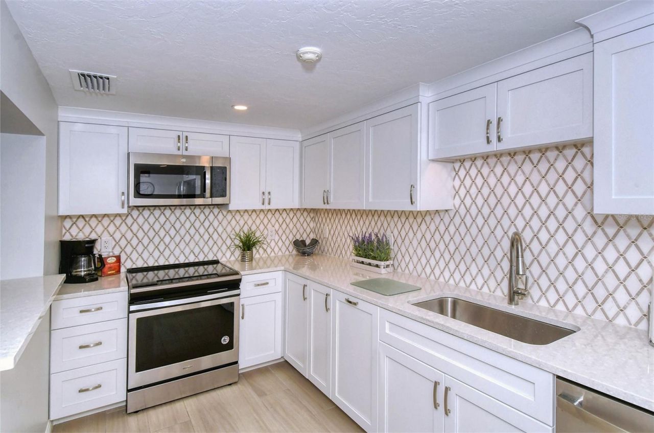 6267 Midnight Pass Road, Unit 306, Sarasota, FL 34242 Photo