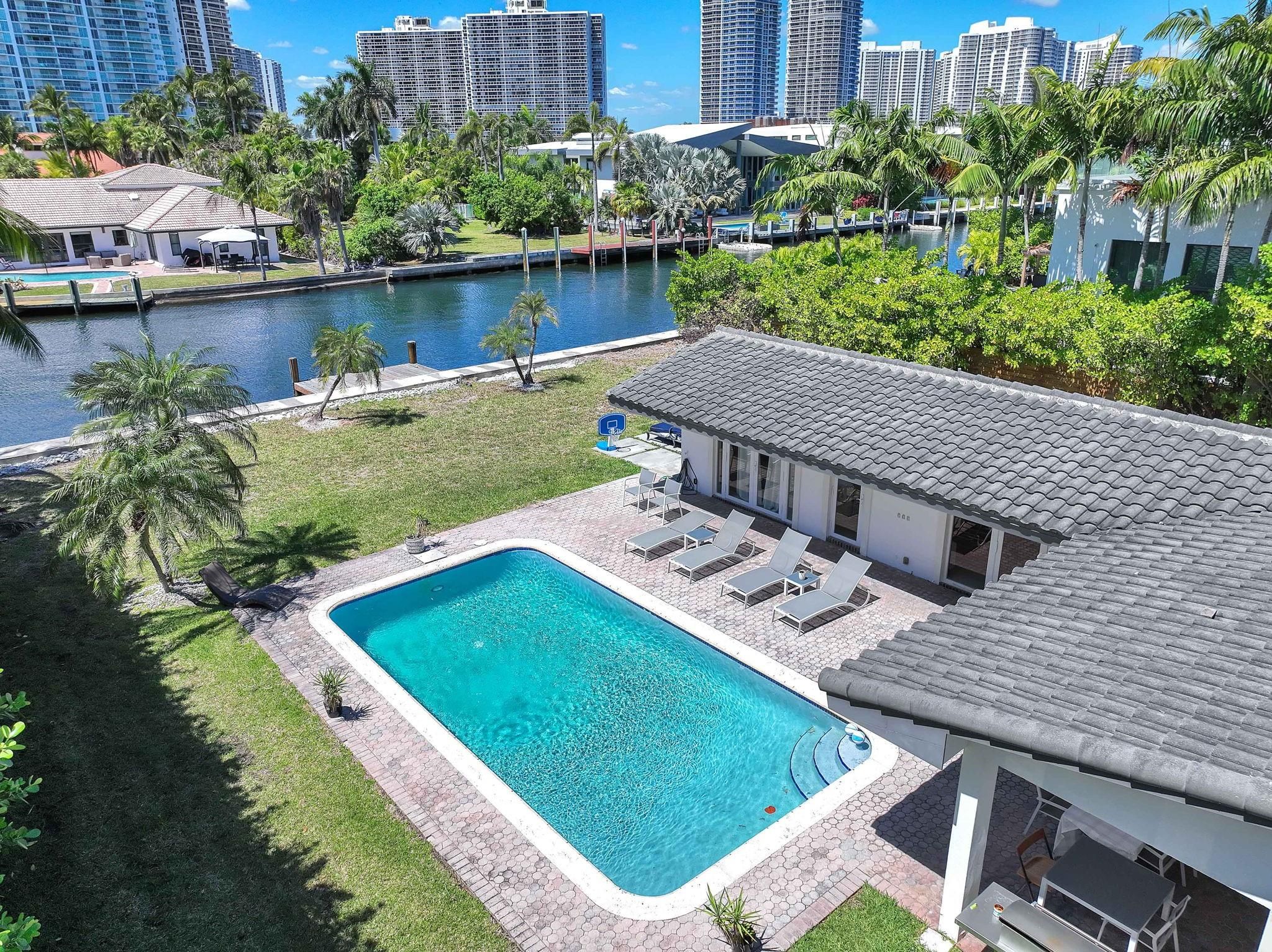 354 Golden Beach Dr, Golden Beach, FL 33160 Photo