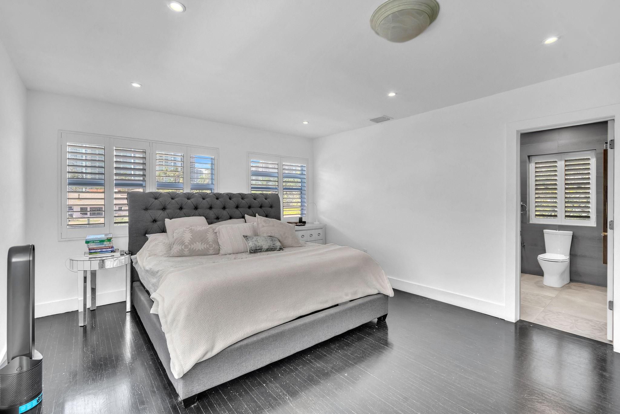 354 Golden Beach Dr, Golden Beach, FL 33160 Photo