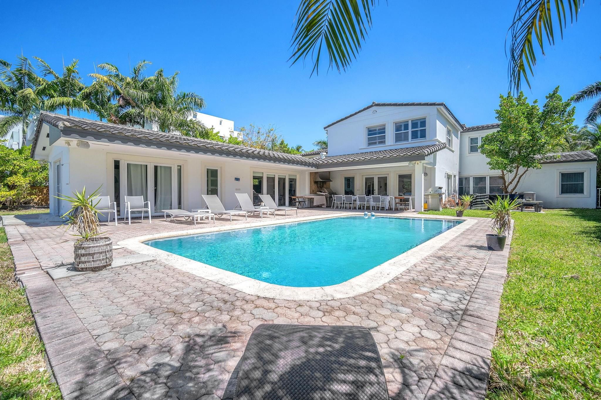 354 Golden Beach Dr, Golden Beach, FL 33160 Photo