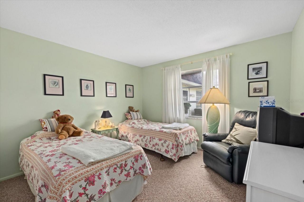 1343 Glendale Circle W, Unit 216, Sarasota, FL 34232 Photo