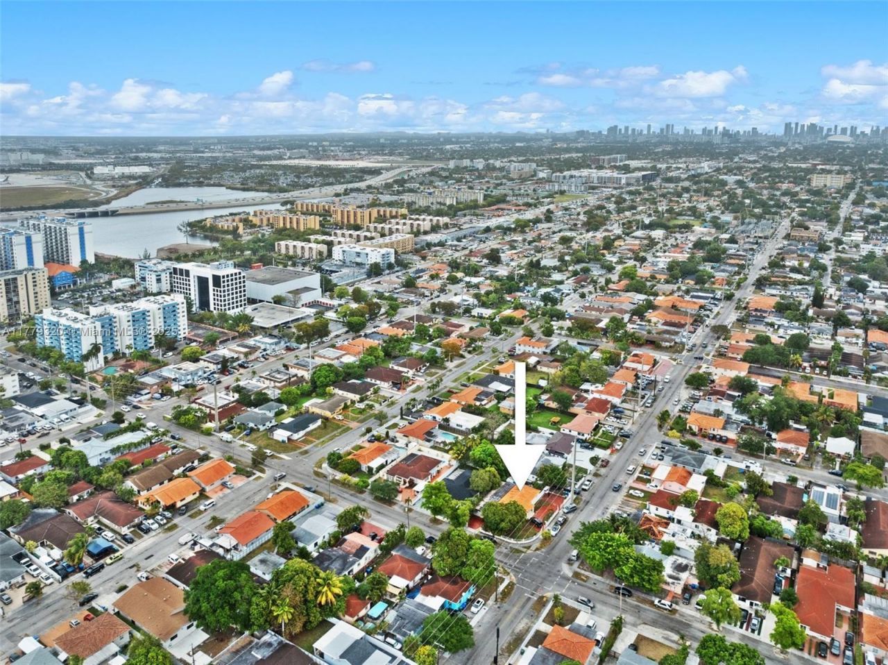 5031 NW 4th St, Miami, FL 33126 Photo