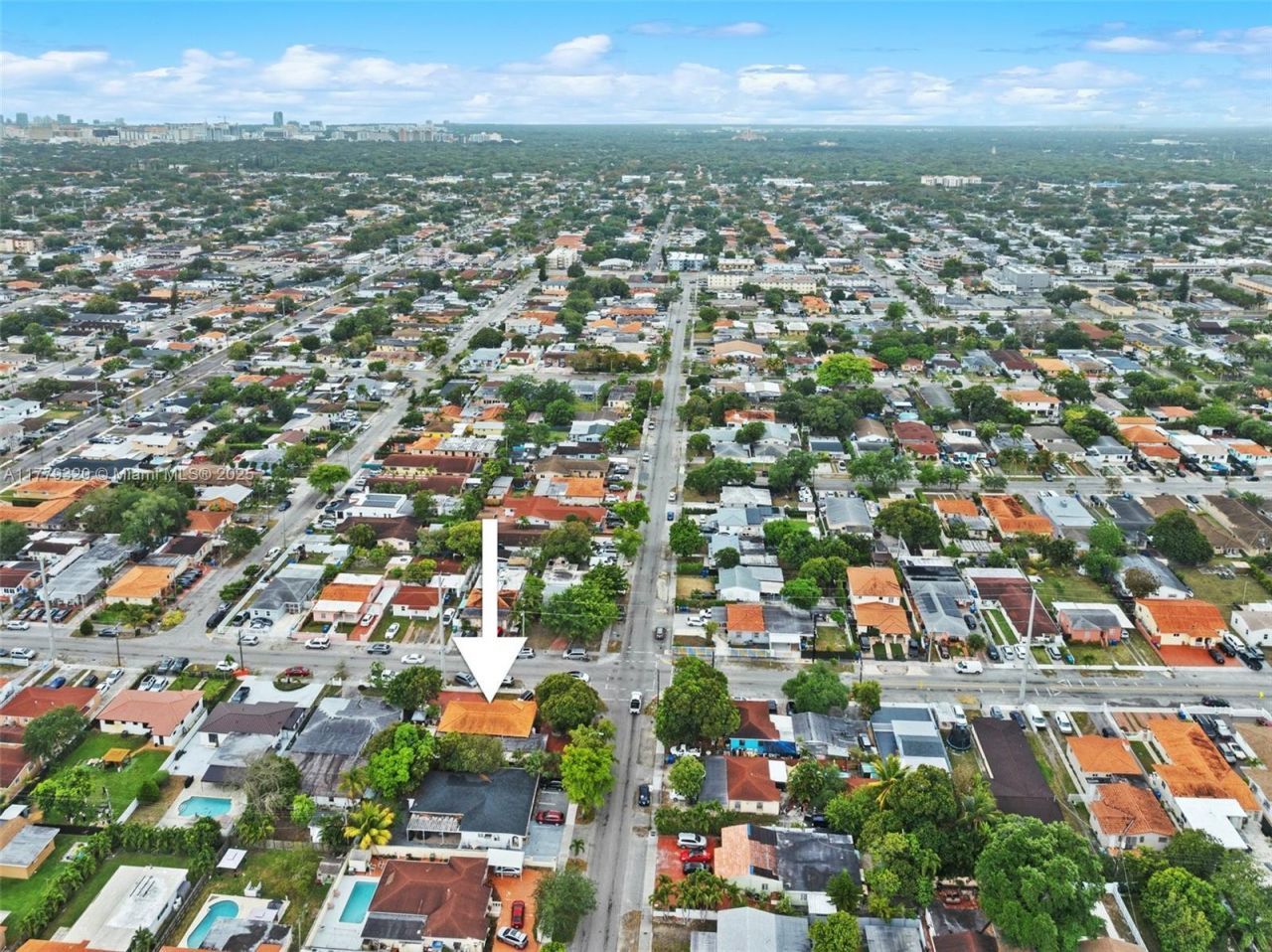 5031 NW 4th St, Miami, FL 33126 Photo