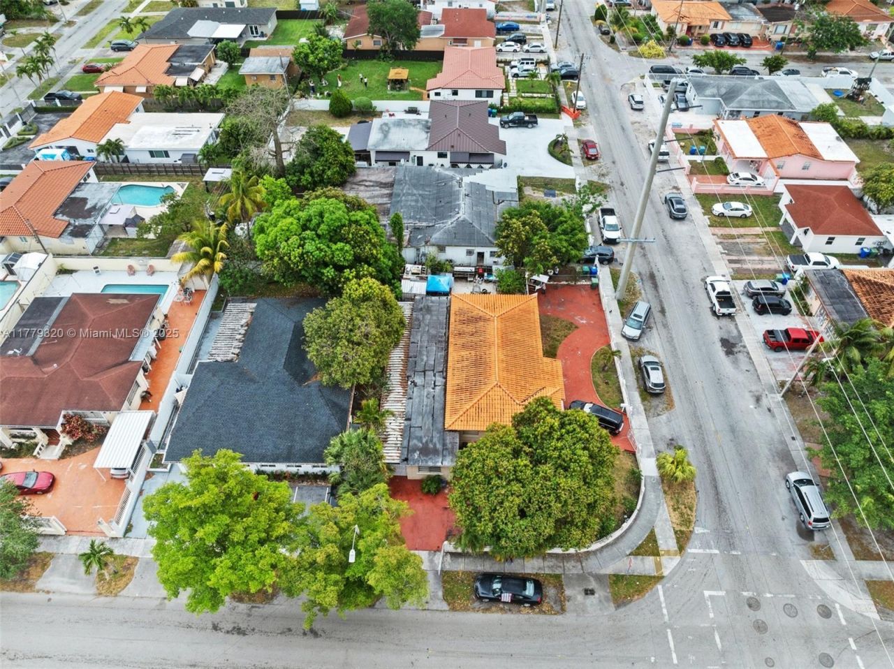 5031 NW 4th St, Miami, FL 33126 Photo