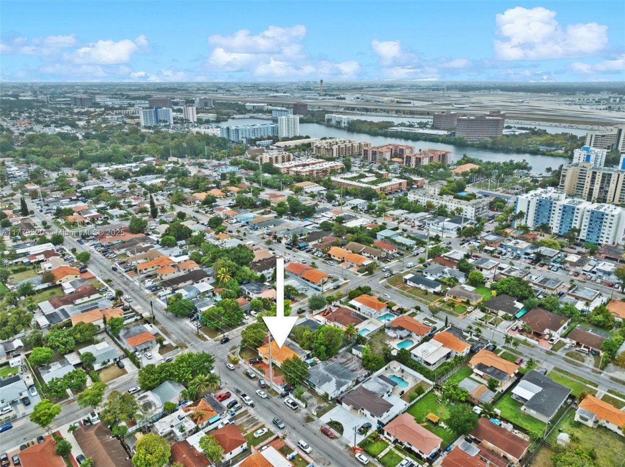 5031 NW 4th St, Miami, FL 33126 Photo