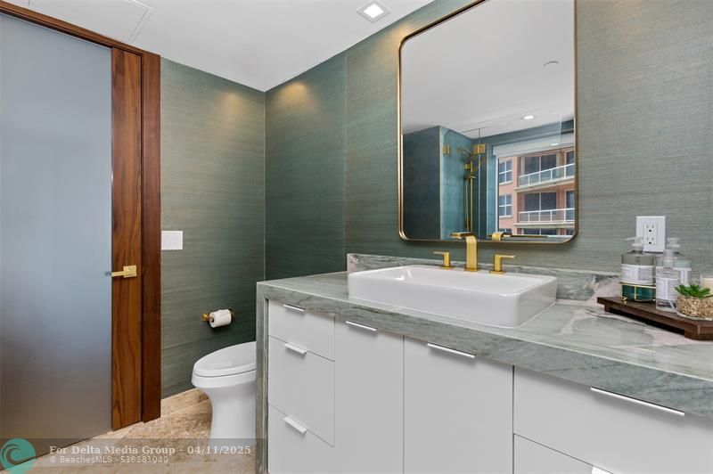 2100 N Ocean Boulevard, Unit 15B, Fort Lauderdale, FL 33305 Photo