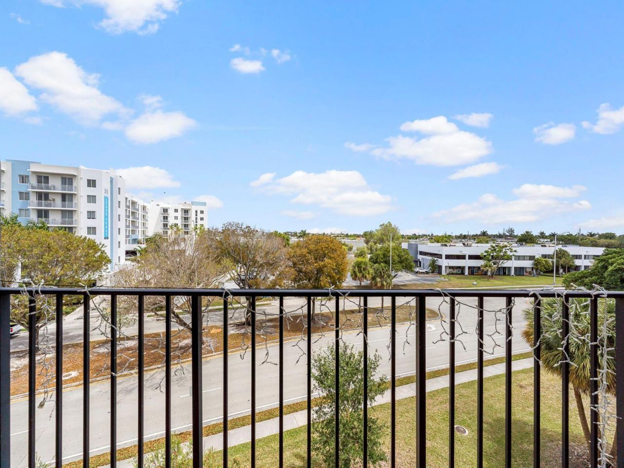 310 Fontainebleau Boulevard, Unit 502, Miami, FL 33172 Photo