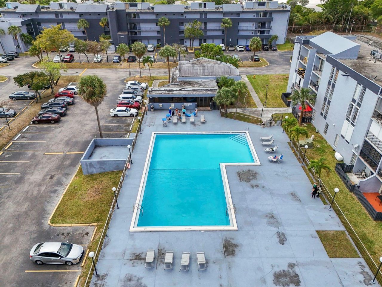 310 Fontainebleau Boulevard, Unit 502, Miami, FL 33172 Photo