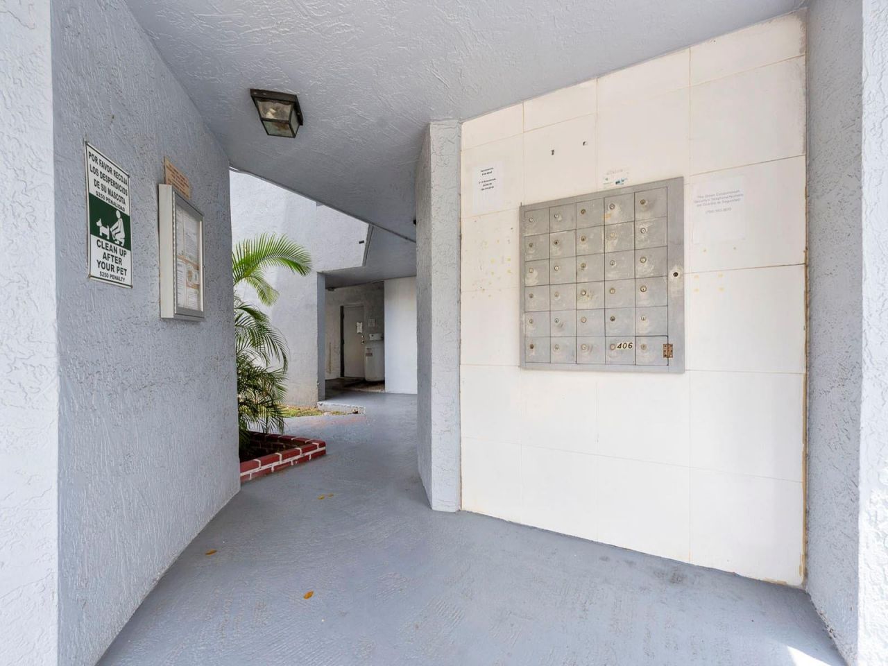 310 Fontainebleau Boulevard, Unit 502, Miami, FL 33172 Photo