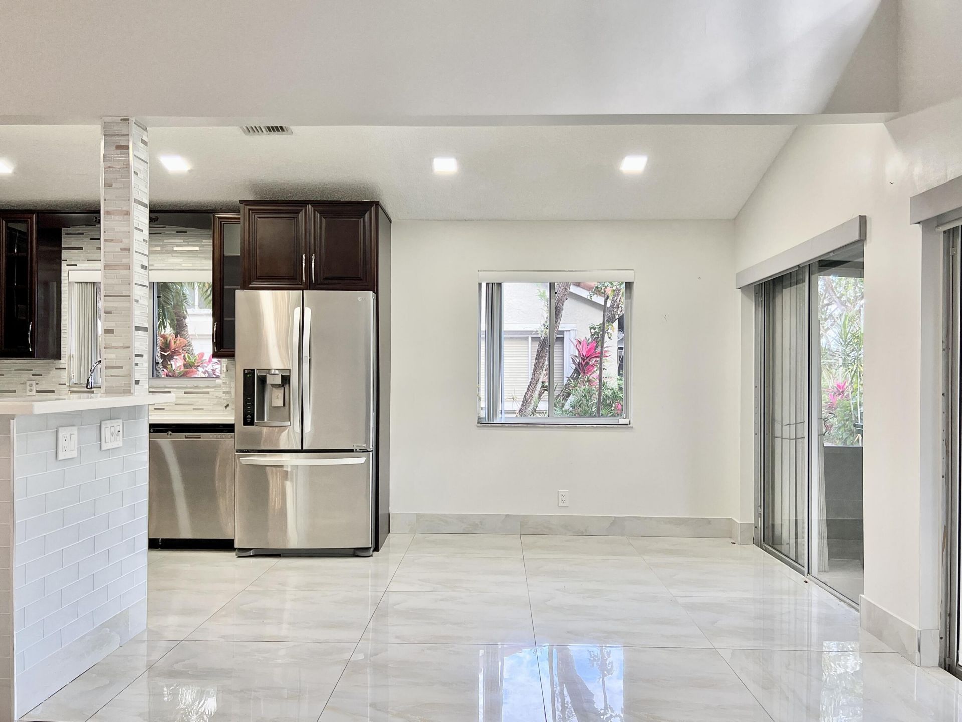 7608 Pinewalk Drive, Unit 127, Margate, FL 33063 Photo