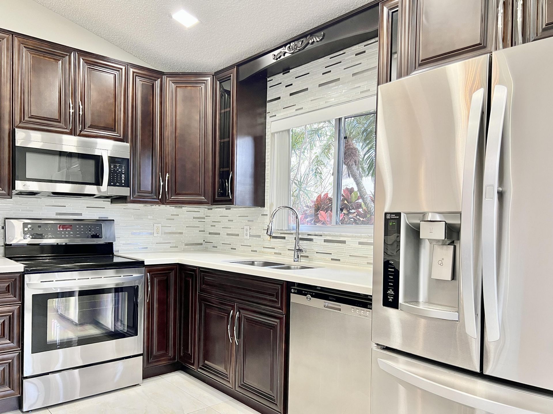 7608 Pinewalk Drive, Unit 127, Margate, FL 33063 Photo