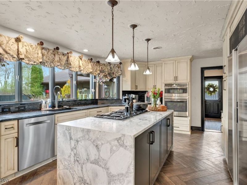 537 Lee Lore Drive, Chippewa Lake, OH 44215 Photo 10