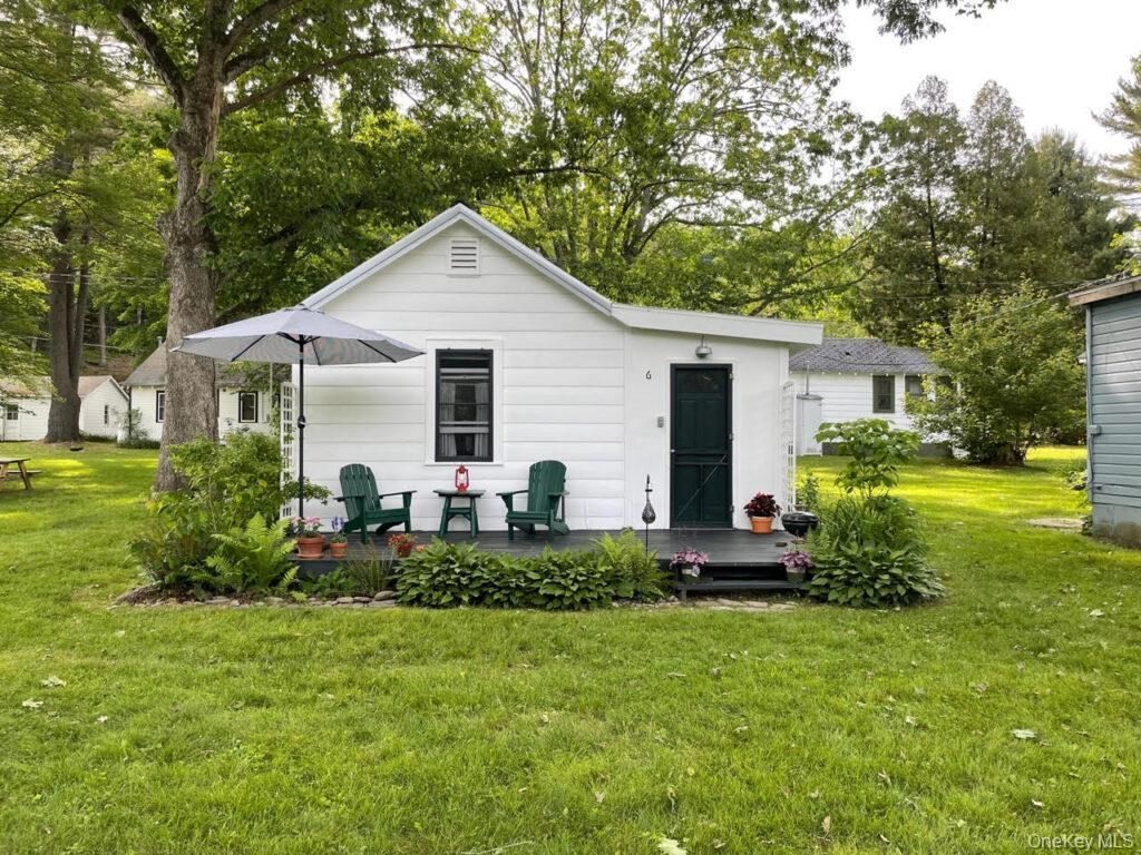 29 Kraw Street, Unit 6, Spring Glen, NY 12483 Main Photo