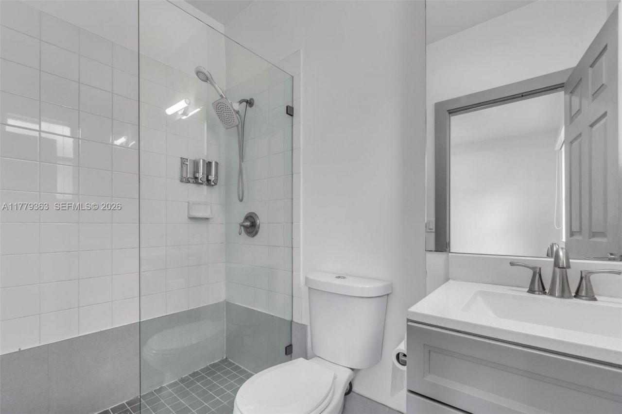 1720 NE 33rd Ave, Unit 104-5, Homestead, FL 33033 Photo