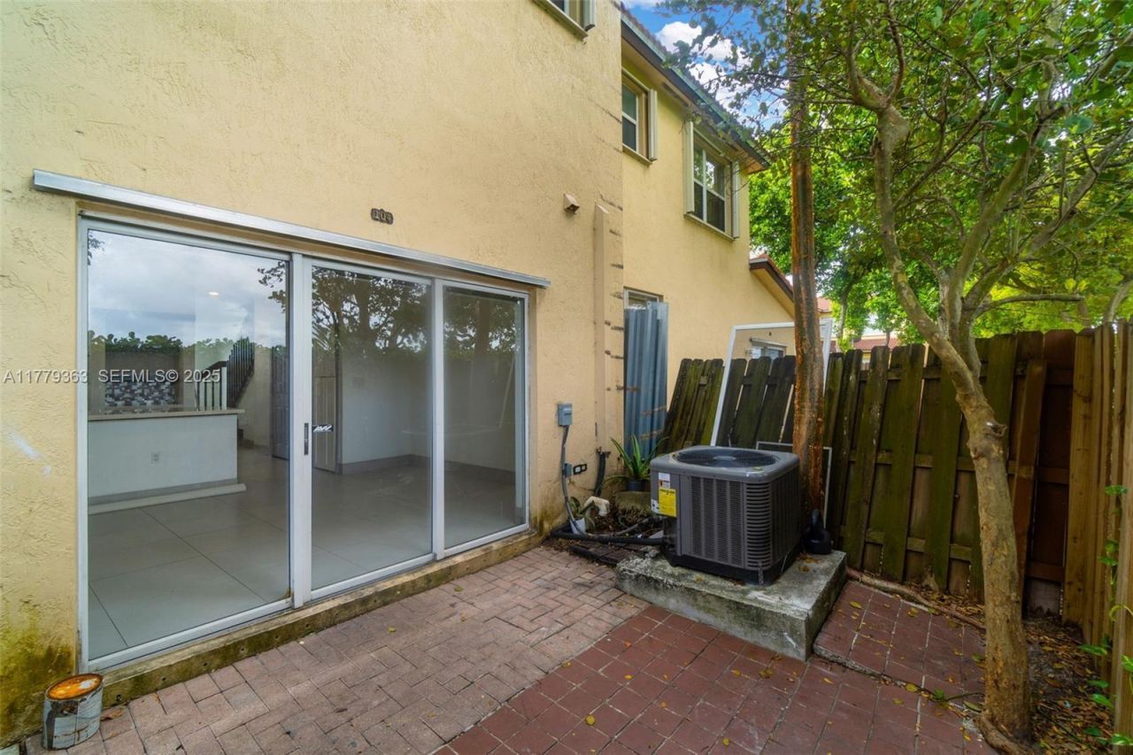 1720 NE 33rd Ave, Unit 104-5, Homestead, FL 33033 Photo