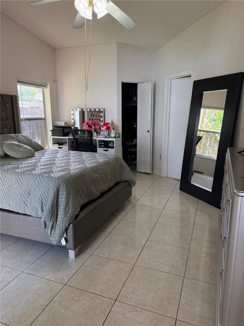 12090 SW 250th Ter, Homestead, FL 33032 Photo