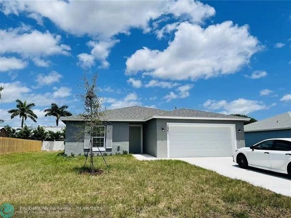 1961 SW Michelangelo Ave, Port St Lucie, FL 34953