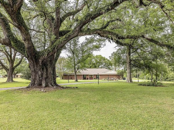 3902 Southdown Mandalay Road, Houma, LA 70360