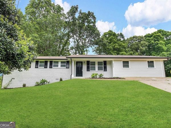 6026 S Bear Drive, Douglasville, GA 30135