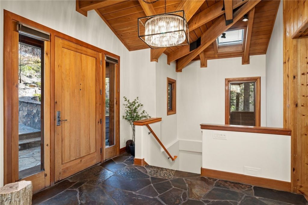 577 Eagle Drive, Incline Village, NV 89451 Photo