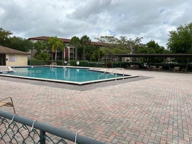 13455 SW 9th Ct, Unit 318J, Pembroke Pines, FL 33027 Photo