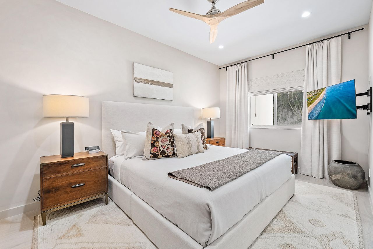 220 Atlantic Avenue, Unit 3, Palm Beach, FL 33480 Photo